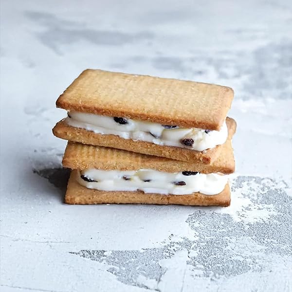 Amazon.co.jp: ラムレーズンバタークリームサンド（2枚入） 糖質