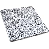 ペットさん大よろこび 魔法の天然石ひんやりマット（ベッド） W01 30×30×1.3センチ ほど良い涼しさにペットうっとり 暑い夏に洗えるクールなマットで安心の日本製【耐久性 のA級品です】 大自然の原石から１枚ずつ丁寧に加工してます G300-W