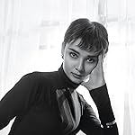 オードリー・ヘプバーン iPad壁紙 トライエックス オードリー・ヘプバーン 2022年 カレンダー オードリー・ヘプバーン iPad壁紙 トライエックス オードリー・ヘプバーン 2022年 カレンダー