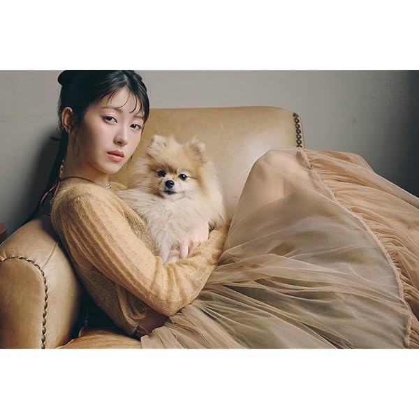 Amazon.co.jp: 浜辺美波写真集 25 豪華版 ([バラエティ]) : 榊原 裕一: 本