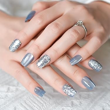 Amazon.co.jp 売れ筋ランキング: アクリル付け爪キット の中で最も人気