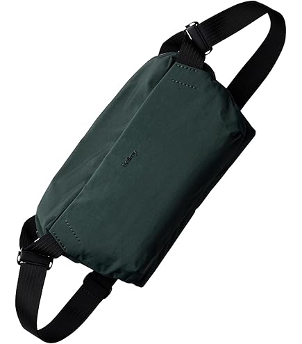 Amazon | [Bellroy] Sling Mini Premium - 容量4L、レザーの