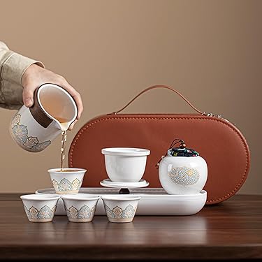2523 薩摩焼　竹菊文　茶器セット　急須1客　猪口5客　湯呑蓋付2客 2523 薩摩焼 竹菊文 茶器セット 急須1客 猪口5客 湯呑蓋付