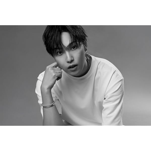 澤本夏輝 1stフォトエッセイ『きらきらじゃない、僕の輝き方』 | 澤本