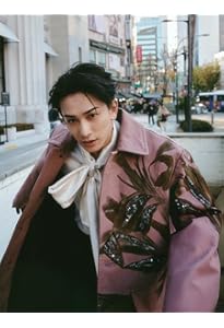 Amazon.co.jp: 町田啓太ファースト写真集 BASIC : 彦坂栄治: Japanese