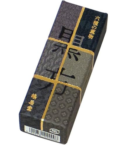 Amazon.co.jp: 鳩居堂 練香/練り香 黒方 箱入20g : ホーム＆キッチン