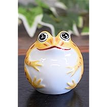 Amazon.co.jp: 和座の蔵 開運 カエル 置物 九谷焼 玉かえる 水色 陶器