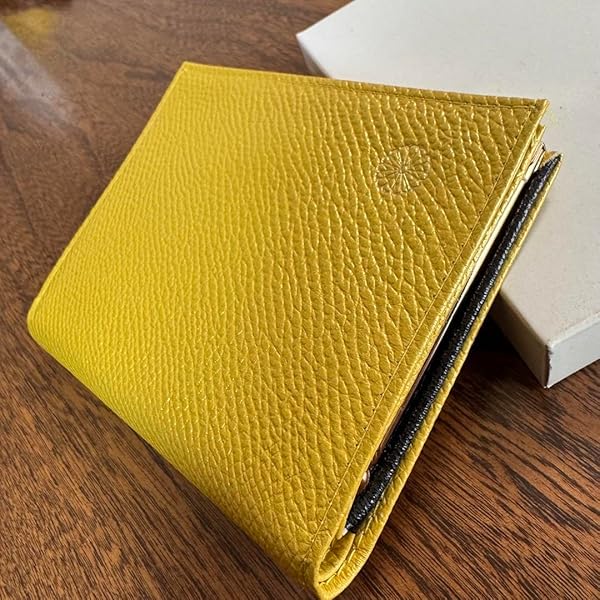 Amazon | 正規品 皇居 本革 菊の紋入り ブラック 二つ折り財布 東御苑