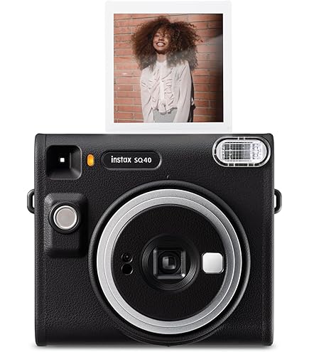 富士フイルム - 富士フイルム instax SQUARE フィルム モノクローム(10枚入) Amazon | instax 富士フイルム(FUJIFILM) インスタントカメラ