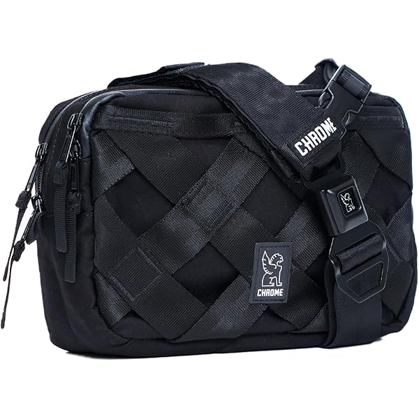 Amazon.co.jp: [クローム] バックパック WARSAW SM : ファッション