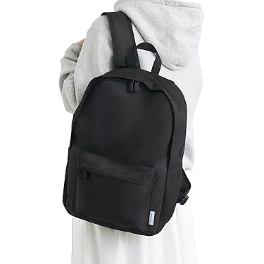 新品未使用　タグ付き《PC・A4収納可》フラップポケットリュックサック　黒　容量 Amazon.co.jp 売れ筋ランキング: undefined の中で最も人気のある商品です