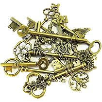 Amazon.co.jp: (b.m.b雑貨) ① 金古美 チャーム 特大 鍵 5個 （ 5種