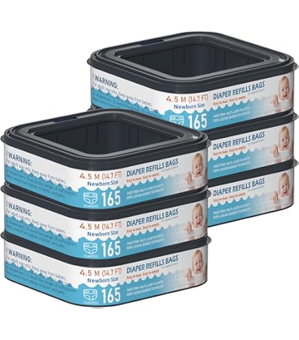 Diaper Genie Select Pail is gemaakt van duurzaam roestvrij staal en bevat 1 Starter Square Refill die tot 165 luiers van pasgeborenenformaat kan bevatten