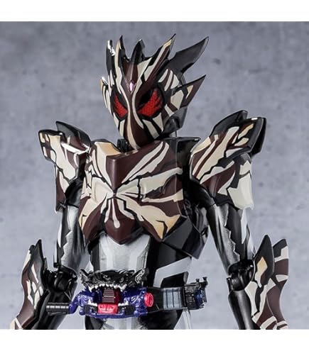 Amazon.co.jp: S.H.Figuarts 仮面ライダーガヴ ケーキング