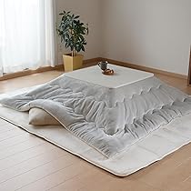 コタツとコタツ布団と敷きマット二枚 コタツとコタツ布団と敷きマット二枚 コタツとコタツ布団と敷きマット