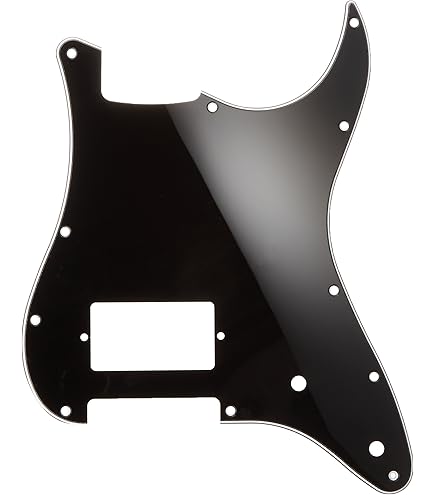 Amazon | Musiclily SSH 11穴ストラトピックガード Fender