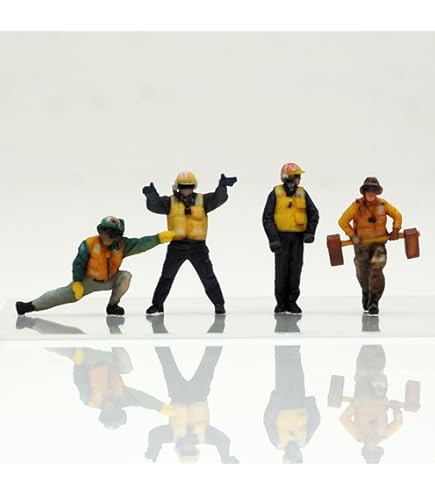 Amazon | 1/144 USNAVY デッキクルー 01 | プラモデル 通販