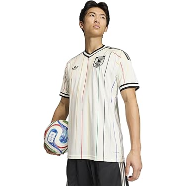 Amazon.co.jp 最新リリース: サッカーチーム・ファングッズ の新着