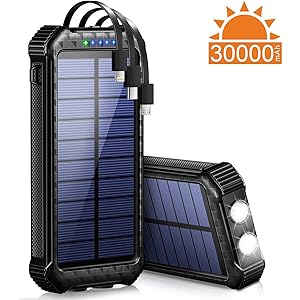 【30000mAh & ケーブル内蔵 & PSE認証済】 ソーラーモバイルバッテリー 大容量 急速充電 4台同時充電(Lightning+Micro USB+Type-C 3ケーブル内蔵+USBポート) 3way蓄電 ソーラーチャージャー モバイルバッテリー 2個LEDライト付き 防水 耐衝撃 ソーラー充電器 スマホ充電器 災害/旅行/アウトドア用 防災グッズ iPhone/iPad/Android各種他対応 DeliToo (ブラック)