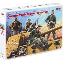ドイツ軍 1/35 戦車と兵士フィギュア ジオラマ　ICM 完成品　第二次大戦争 Amazon | アイシーエム ICM 1/35 ドイツ 戦車搭乗兵 1942-1945