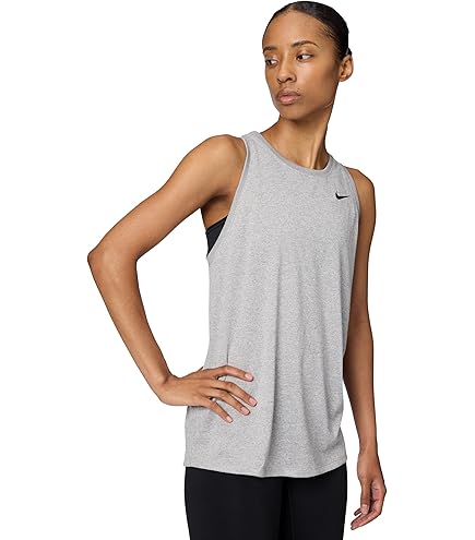 Amazon.co.jp: アンダーアーマー 女性用テックツイストタンクトップ XS