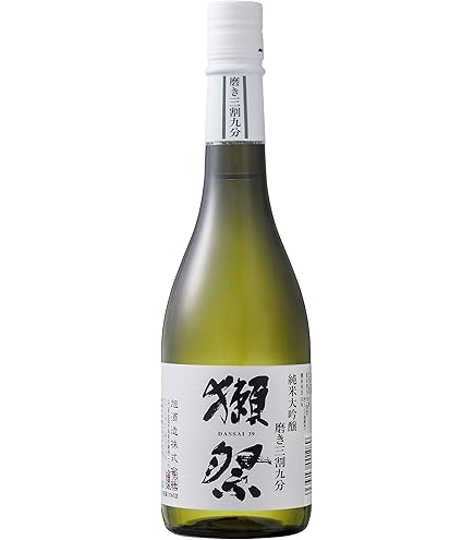 Amazon.co.jp: 勝駒 大吟醸 720ml 桐箱入り : 食品・飲料・お酒