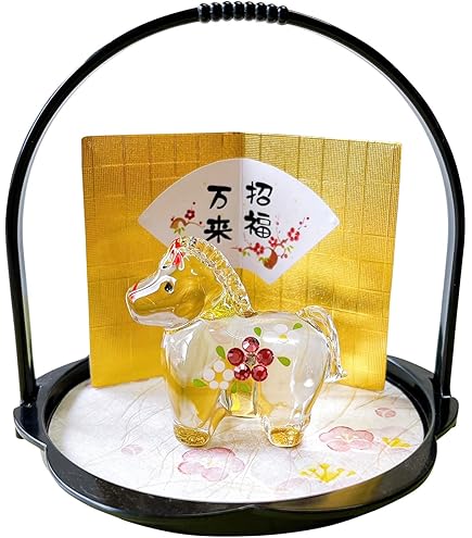 Amazon.co.jp: 干支 午 ガラス 置物 馬 うま 2026年/ 午 ﾗｲﾝｽﾄｰﾝ付硝子