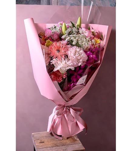 40本ピンクバラブーケ　リボン薔薇 枯れない薔薇 プレゼント お祝い　好きな人へ Amazon｜ブラック アンド ピンク バラ束 40本 花束 薔薇 プレゼント