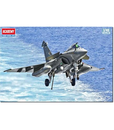 Amazon | キティホーク 1/48 SEPECAT ジャギュアA 攻撃機