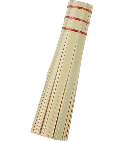 Amazon｜山田 打出し 鉄 フライパン(2.3mm厚)28cm｜フライパン