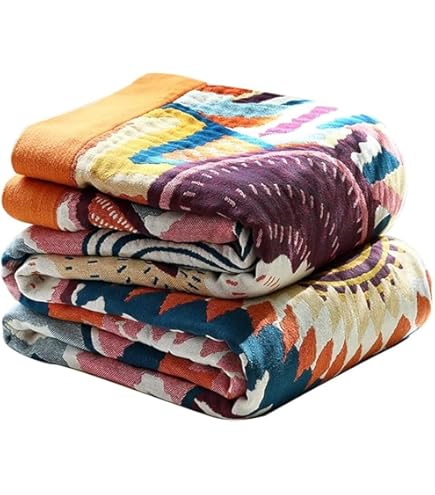 Amazon｜Hudson Bay 8 Point Blanket, Scarlet with Black Stripes by