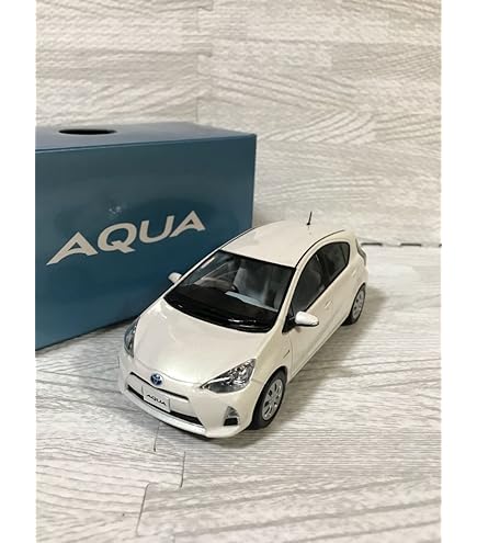 Amazon | 1/30 トヨタ 新型プリウス 2023 カラーサンプル