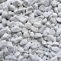 Amazon | 白玉石 10mm-20mm 20kg (10kg袋×2) 砂利 白い石 防犯砂利 | 砂利
