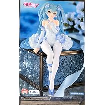Amazon.co.jp: Furyu Hatsune Miku Noodle Stopper Figure : Home