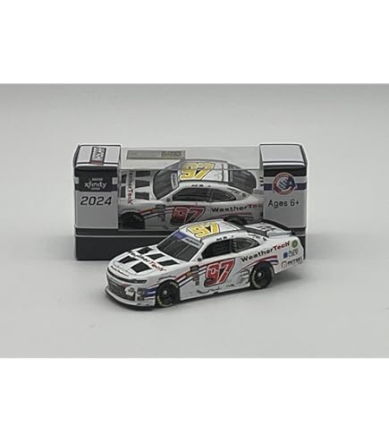Lionel Racing Kyle Busch #18 M&M's 2016 Toyota Camry NASCAR