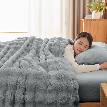 爆爆爆レア　アルバローザ　シングル　掛け布団カバー　ホワイト×ピンク　新品未使用 爆爆爆レア アルバローザ シングル 掛け布団カバー ホワイト