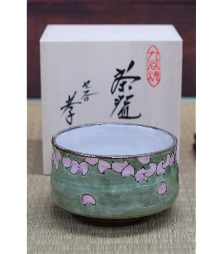 九谷焼き茶碗 Amazon｜九谷焼いわたや 抹茶碗・本金さくら K9-881｜抹茶碗