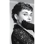 オードリー・ヘプバーン iPhoneSE/5s/5c/5(640×1136)壁紙 トライエックス オードリー・ヘプバーン 2022年 カレンダー オードリー・ヘプバーン iPhoneSE/5s/5c/5(640×1136)壁紙 トライエックス オードリー・ヘプバーン 2022年 カレンダー