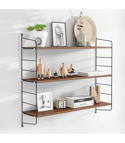 Amazon｜ウォールシェルフ 壁掛け棚 穴を開けない 飾り棚 3段 幅