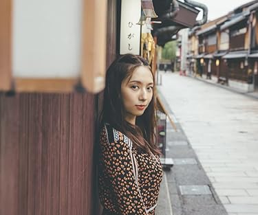 女性アイドルグループ - 新内 眞衣（しんうち まい）