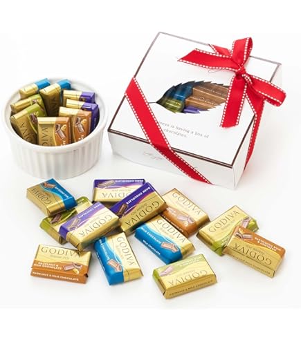 ギフト お返し チョコレート スイーツ ゴディバ (GODIVA)カレ & ハンカチ ギフトセット Amazon.co.jp: ギフト お返し チョコレート スイーツ ゴディバ (GODIVA
