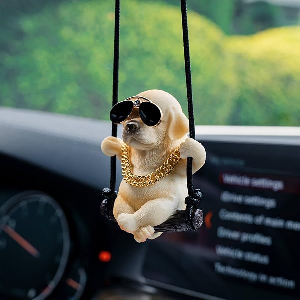 WEVENI Acrylic Labrador Retriever Keychain – Cute Dog Key Ring, 43mm X 43mm, Lightweight, Gift For Pet Lovers