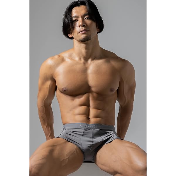 Amazon.co.jp: Asian Japanese bodybuilder Muscle photo book「Muscle