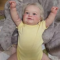 Amazon.co.jp: 金髪リボーン赤ちゃん人形双子女の子かわいい笑顔