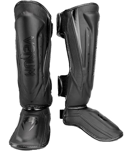 Amazon | VENUM レッグガード ELITE EVO SHINGUARDS //レガース キック