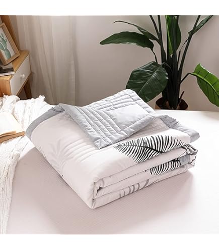 Amazon｜アンティーク風ベッドスプレッド/ホワイト北欧ベッドカバー