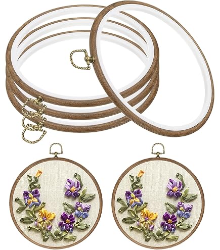 ありがとう価格 ♡アンティークキルト刺繍フレーム アニマルちゃん·͜· ♡ リス 木枝 刺繍枠飾り - onineko embroidery | minne byGMO