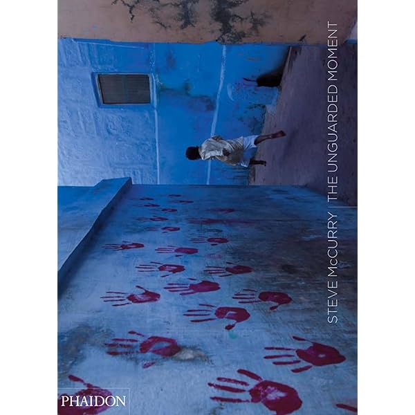 Steve McCurry写真集 THE UNGUARDED MOMENT Amazon | The Unguarded Moment: Thirty Years of Photographs