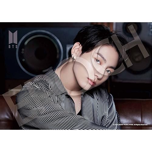 エポック社 216スモールピース ジグソーパズル BTS BE -Jung Kook- (18.2×25.7cm) 04-107 のり付き ヘラ付き EPOCH