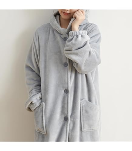 Amazon.co.jp: 夏目友人帳着る毛布 ルームウエアしまむら ニャンコ先生